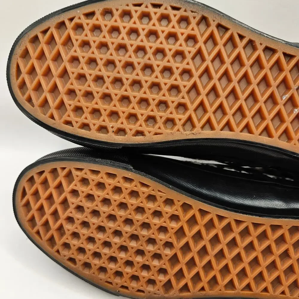 VANS WOMEN'S 7.5 HOUNDSTOOTH BLACK WHITE SLIP ON BLACK OUTSOLE NWOB